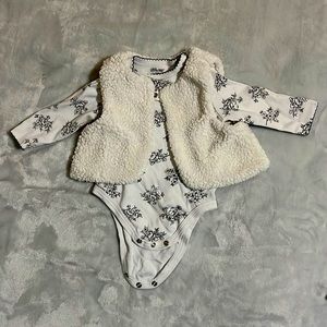 White and black floral onesie white vest size 9M